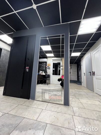 Скрытая дверь invisible