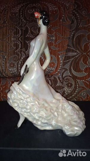 Статуэтка фарфор Балерина Кармен 