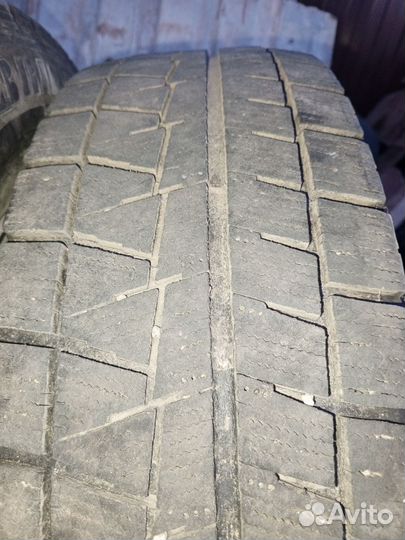 Bridgestone Blizzak Revo GZ 205/75 R15