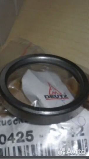 ME240038 Седло впускного клапана