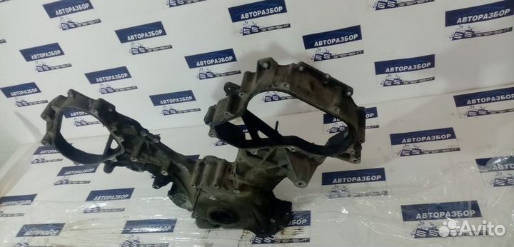 Крышка двигателя передняя Infiniti QX56 VK56DE