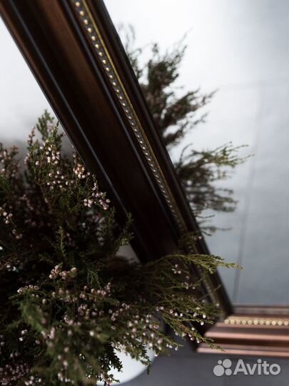 Зеркало настенное декоративное в раме Quadro