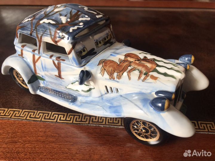 Шкатулка автомобиль сувенир