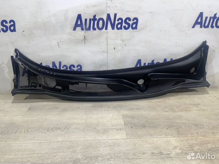 Решетка стеклоочистителя (жабо) Nissan Juke HR16