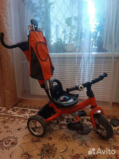 Детский трехколесный велосипед