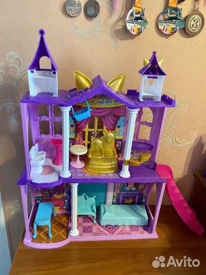 Кукдольный замок / домик