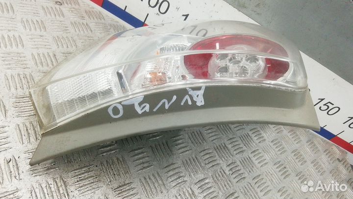 Фонарь задний левый Toyota Verso 2011