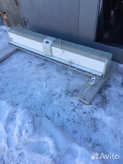 Тепловая водяная завеса General Climate KWH 17F