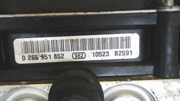 Блок абс, насос Toyota Camry V40, 2011