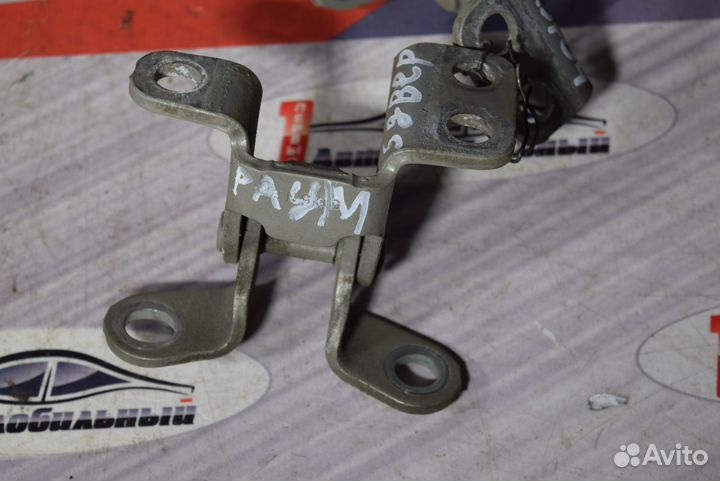 Петли 5-й двери c Toyota Raum NCZ20 1NZ-FE