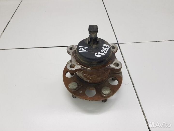 Ступица задняя правая + датчик ABS (Kia Cerato IV)