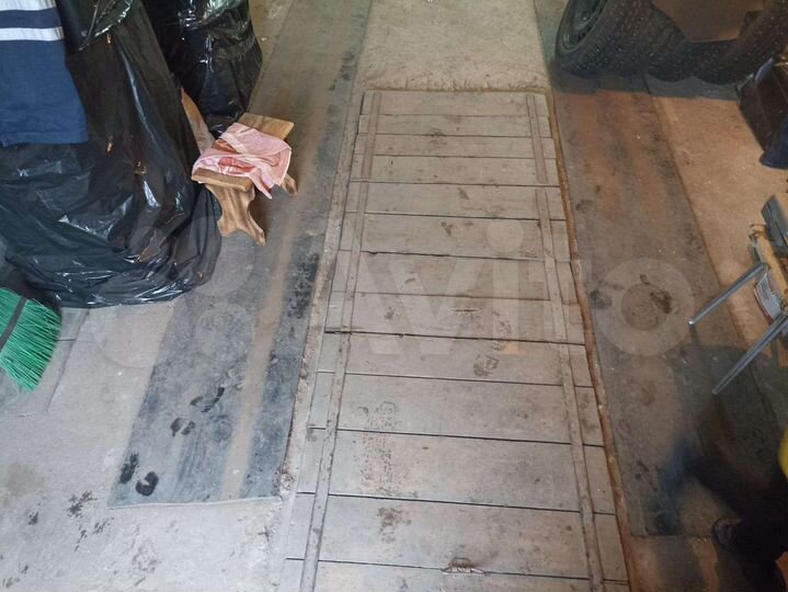 Гараж, > 30 м²