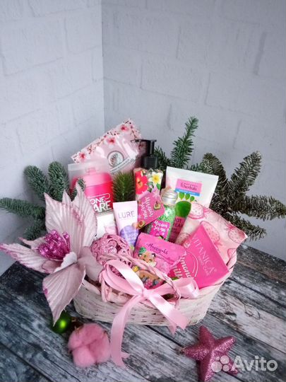 Косметические корзины и боксы подарки