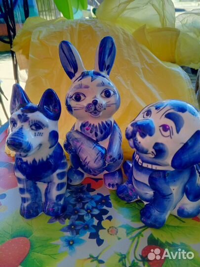 Фигурки собак и зайца, фарфор, новые