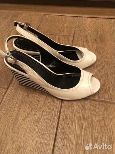 Босоножки, саббо