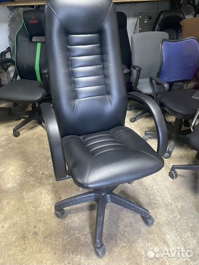 Компьютерное кресло