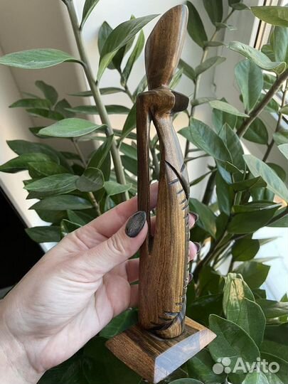 Деревянные статуэтки