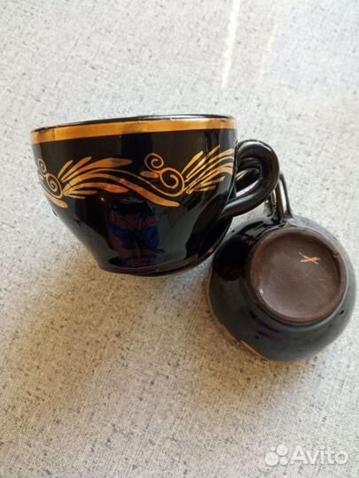 Фарфоровый кофейный сервиз посуды на три персоны