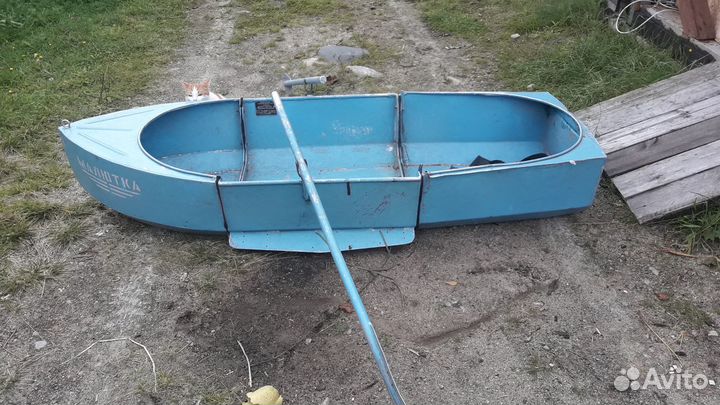 Продам секционную, алюминиевую лодку 