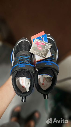 Кроссовки детские новые 30