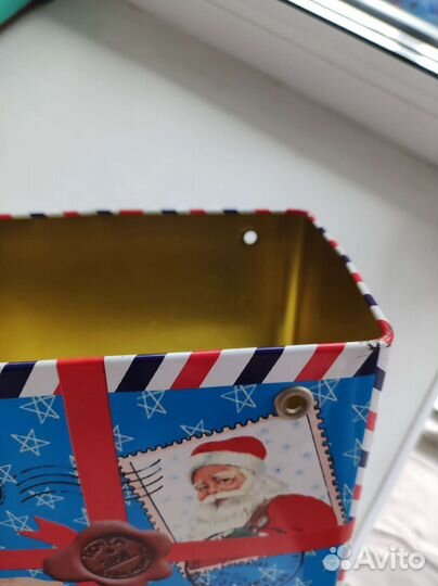 Коробка новогодняя жестяная