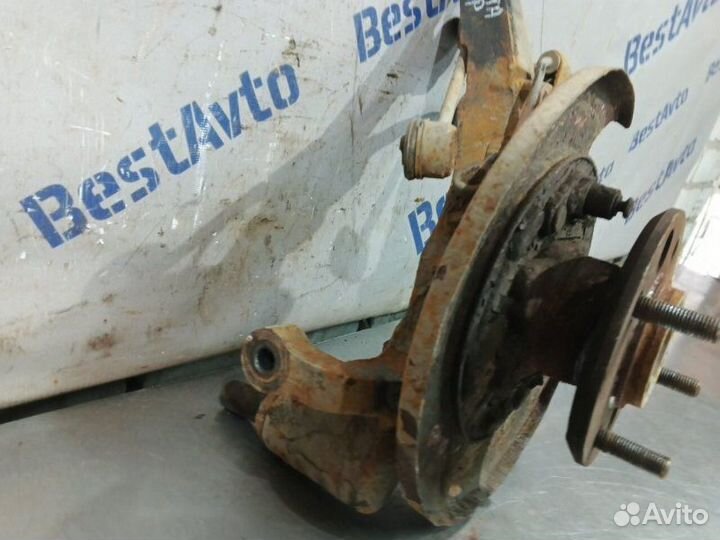 Кулак задний правый Hyundai Sonata 4 EF 2002