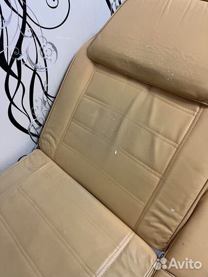 Кресло-кушетка и стул для мастера