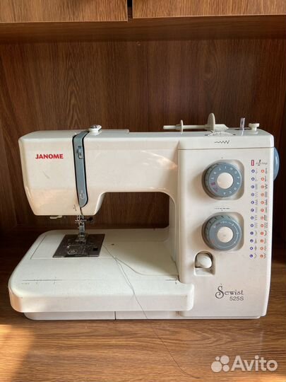 Швейная машинка janome sewist 525S бу