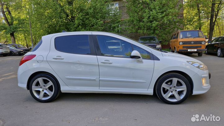 Peugeot 308 1.6 AT, 2010, 204 000 км