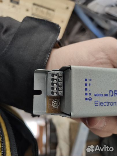 Универсальный электронный баласт для светильников