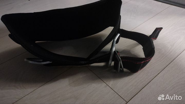 Страховочная привязь