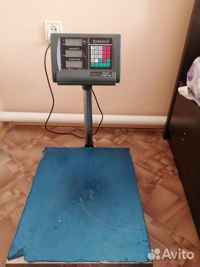 Весы напольные электронные до 300 кг б/у