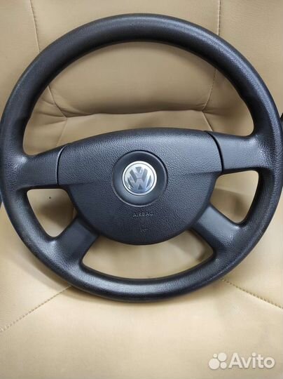 Продам руль с подушкой на Volkswagen Passat