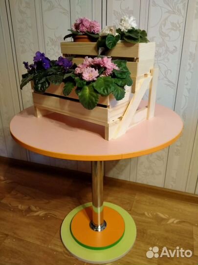 Декоративные ящики под цветы на подставке