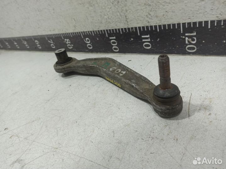 Рычаг задний поперечный правый