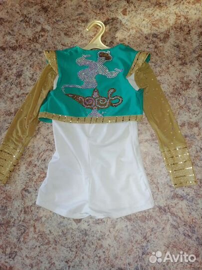 Костюм для выступлений рок-н-рол акробатический