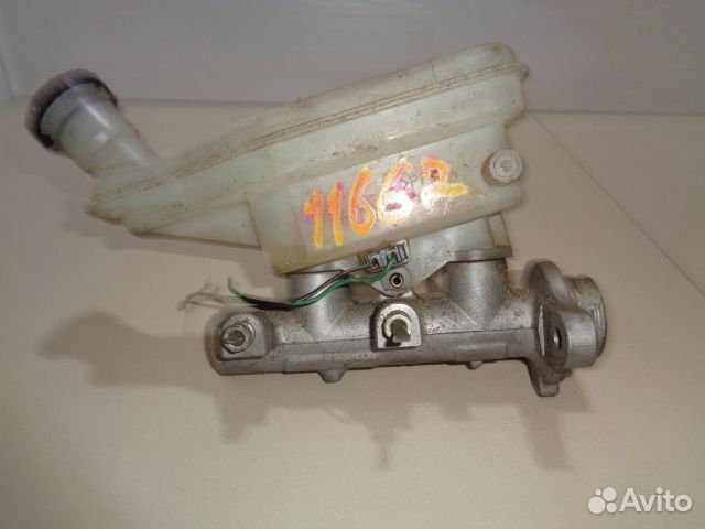 Главный тормозной цилиндр nissan VY11