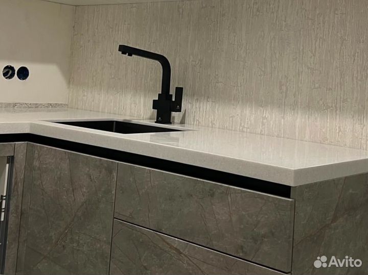 Столешница из акрилового камня Cirrus 340х60