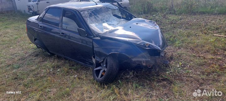 LADA priora седан Разбор