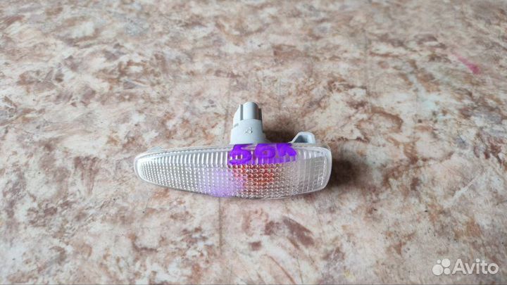 Повторитель в крыло прав. mitsubishi outlander