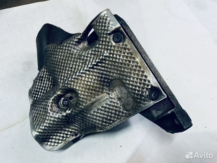 Опоры двигателя VAG Passat B5 A4 A6 Superb