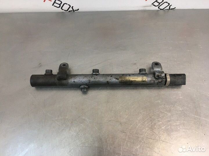 Топливная рампа правая Mercedes C-Class W203 OM642