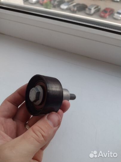 Обводной ролик ремня грм