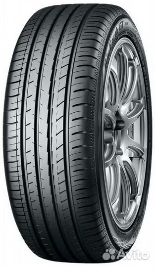 Yokohama BluEarth AE51 215/45 R17