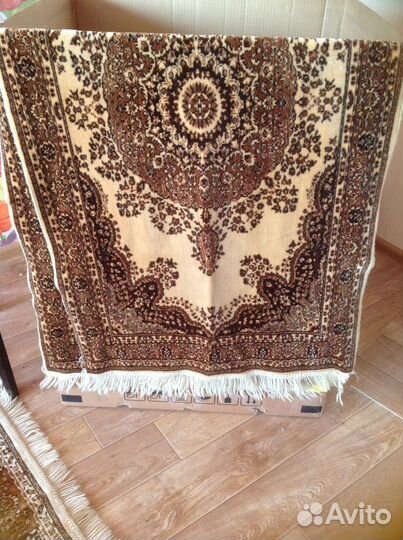 Покрывала на диван и кресла