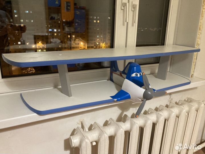 Полка интерьерьерная