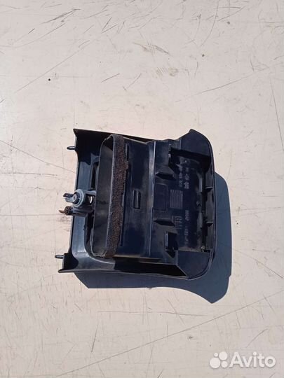 Задний дефлектор с прикуривателем Opel omega b