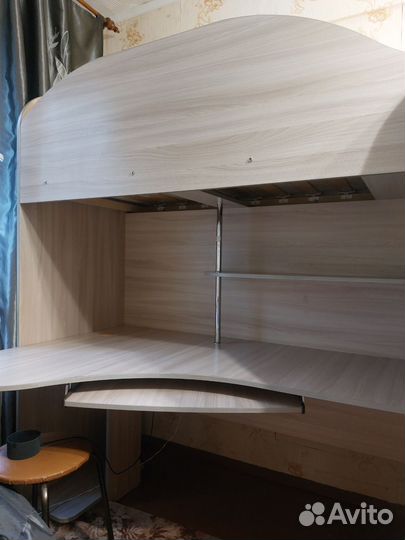 Двухъярусная кровать со шкафом и столом