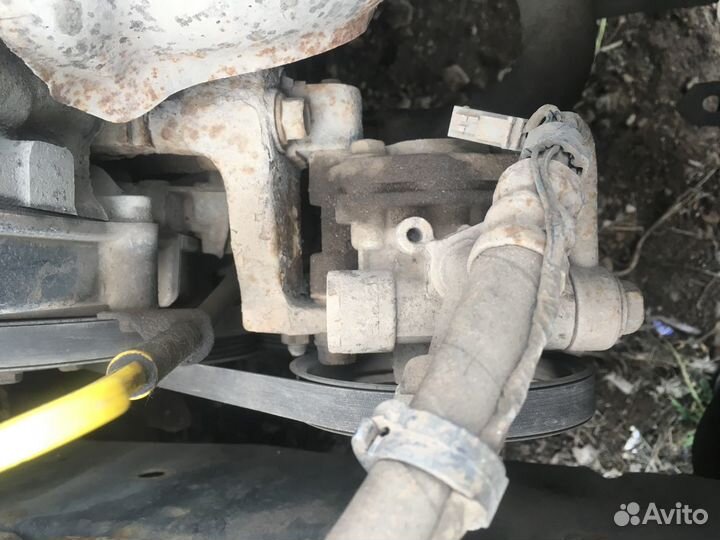 Насос гур Mazda 323F