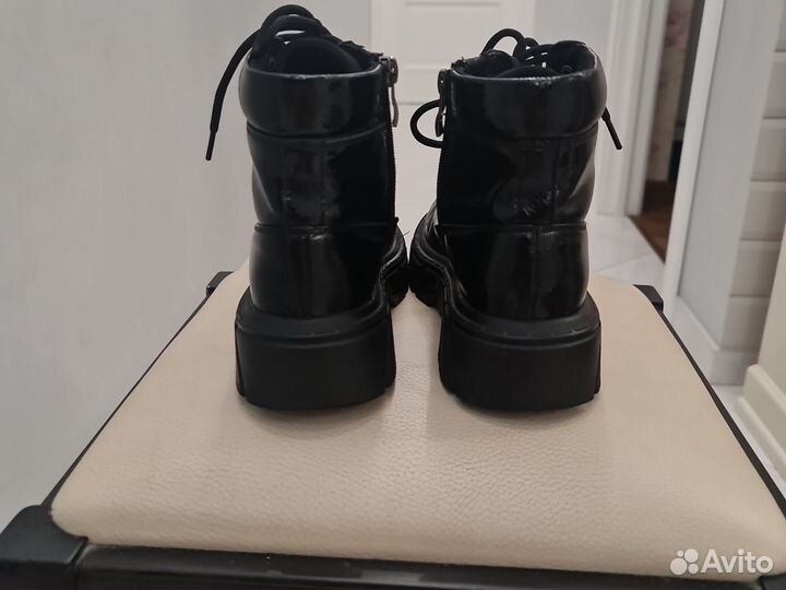 Ботинки на девочку 37